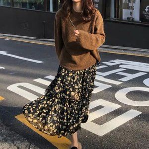 Easy chic veil midi skirt